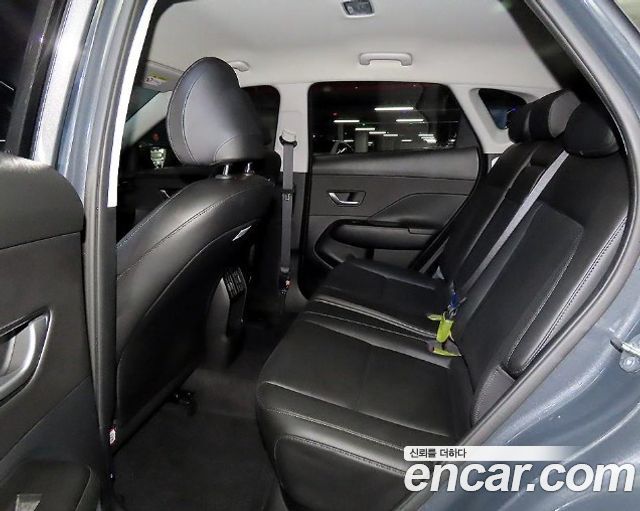 Hyundai Kona 2023 — photo 12