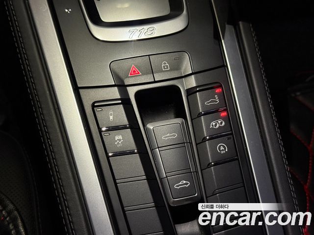 Porsche 718 2019 — photo 10