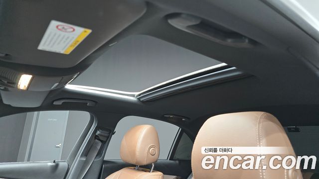 Mercedes-Benz E-Class 2020 — photo 33