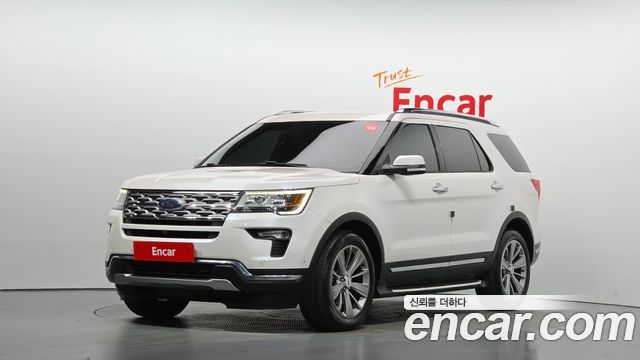 Ford Explorer 2018 — photo 1