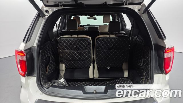 Ford Explorer 2018 — photo 25
