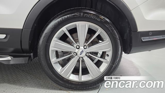 Ford Explorer 2018 — photo 7