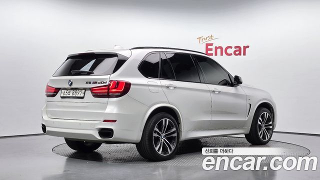 BMW X5 2017 — photo 2