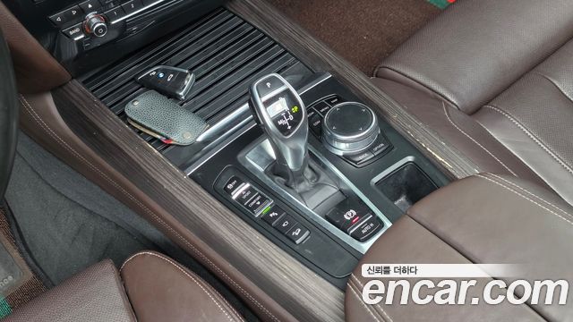 BMW X5 2017 — photo 9