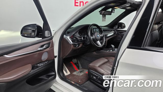 BMW X5 2017 — photo 10