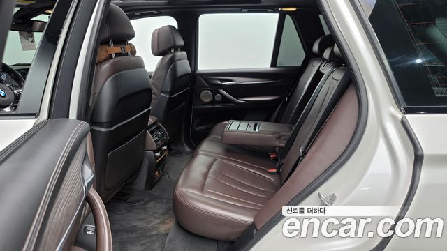 BMW X5 2017 — photo 11