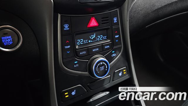 Hyundai AVANTE 2015 — photo 22