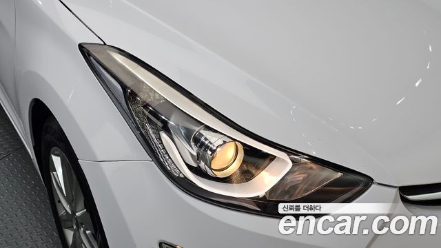 Hyundai AVANTE 2015 — photo 8