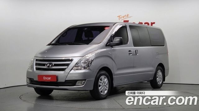 Hyundai Starex 2017 — photo 1