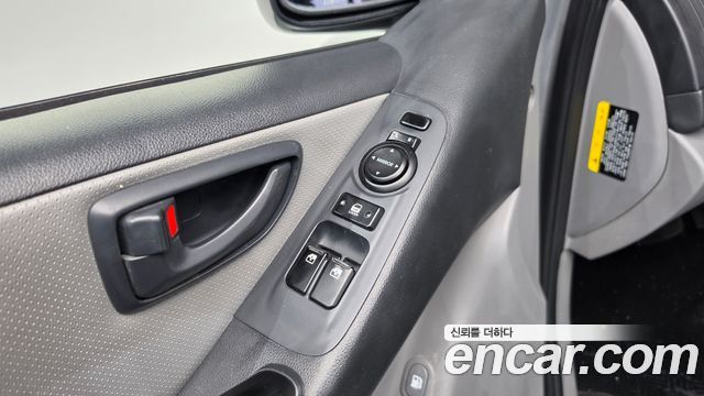Hyundai Starex 2017 — photo 15