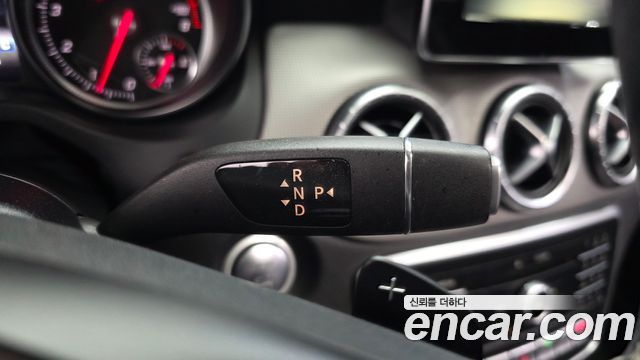 Mercedes-Benz CLA-Class 2017 — photo 9