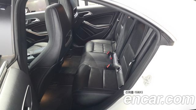 Mercedes-Benz CLA-Class 2017 — photo 12