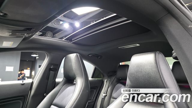 Mercedes-Benz CLA-Class 2017 — photo 16