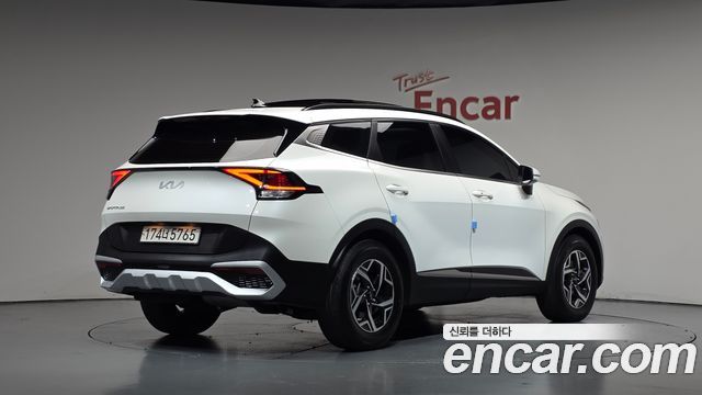 Kia Sportage 2022 — photo 2
