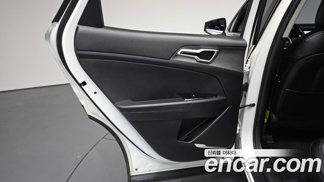 Kia Sportage 2022 — photo 15