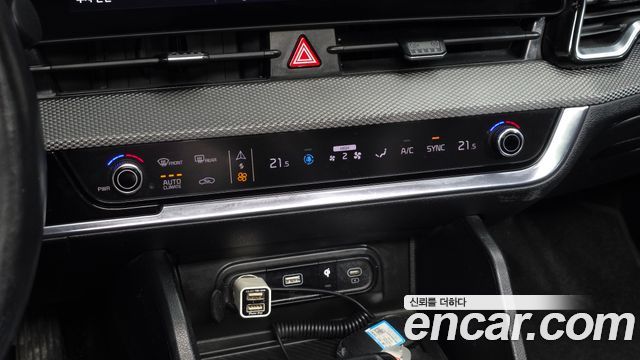 Kia Sportage 2022 — photo 28