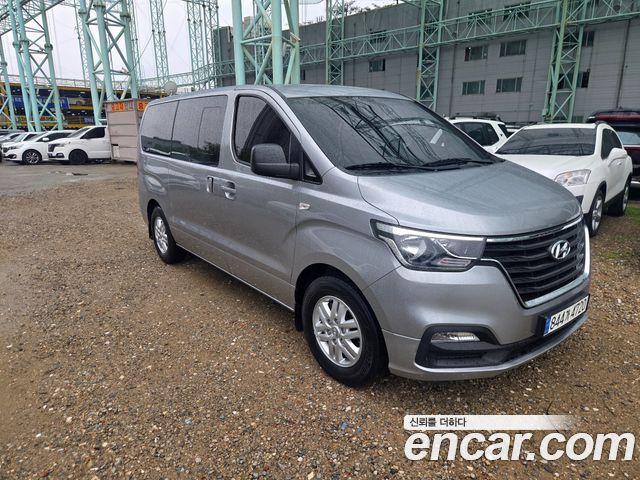 Hyundai Starex 2014 — photo 1
