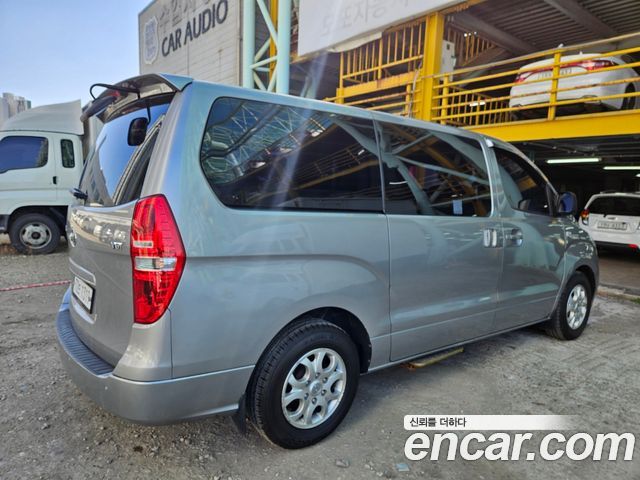 Hyundai Starex 2014 — photo 2
