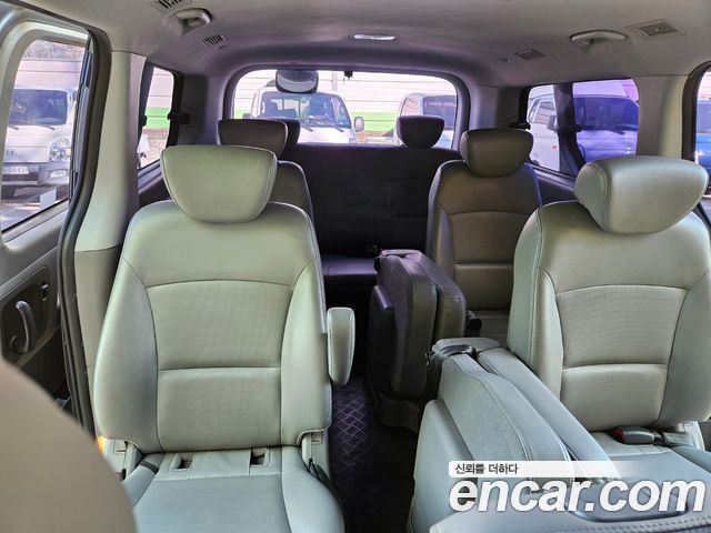 Hyundai Starex 2014 — photo 10