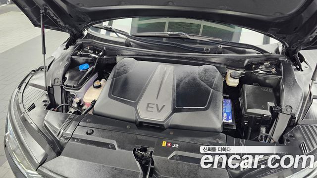 Kia EV6 2023 — photo 6
