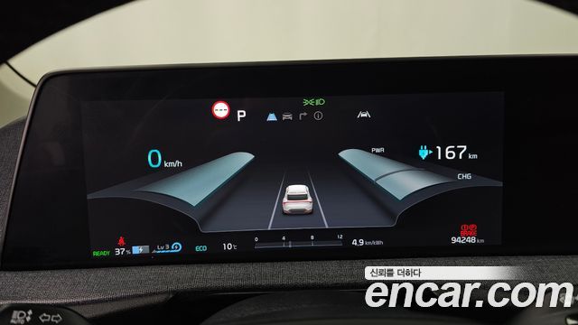 Kia EV6 2023 — photo 11