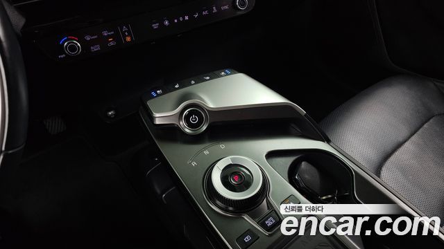 Kia EV6 2023 — photo 12