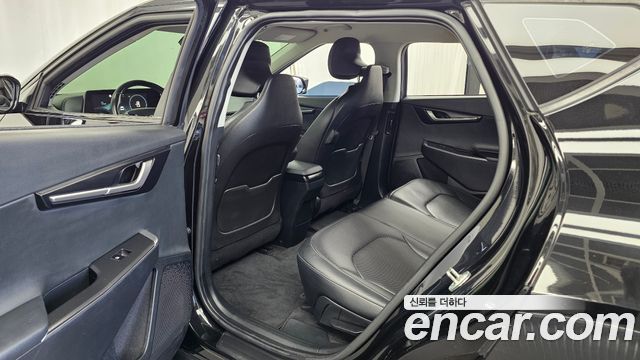 Kia EV6 2023 — photo 17