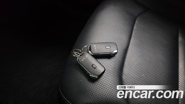 Kia EV6 2023 — photo 21