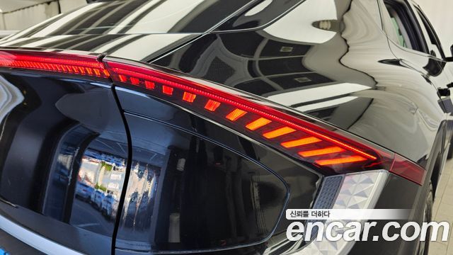 Kia EV6 2023 — photo 9