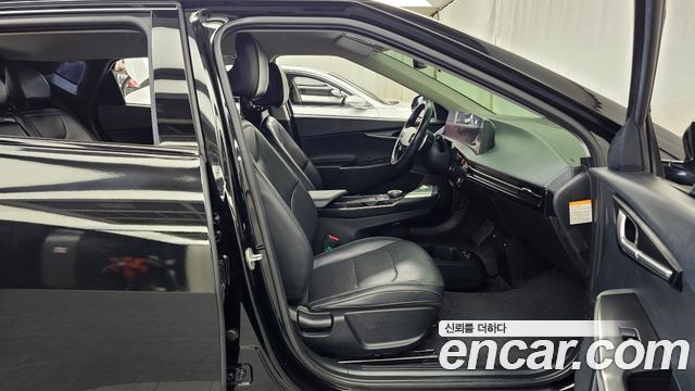 Kia EV6 2023 — photo 16