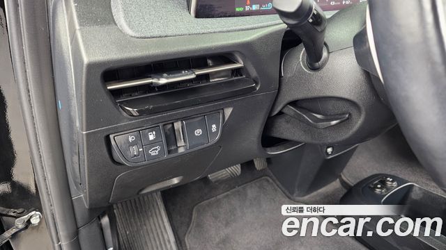 Kia EV6 2023 — photo 27