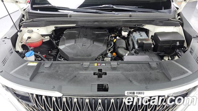Kia Canival 2023 — photo 6