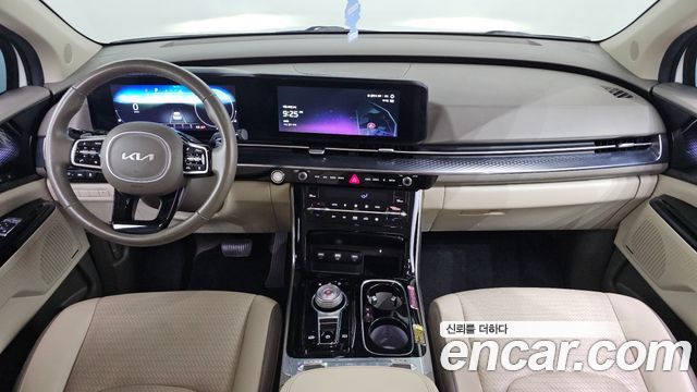 Kia Canival 2023 — photo 10