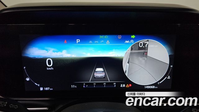 Kia Canival 2023 — photo 11