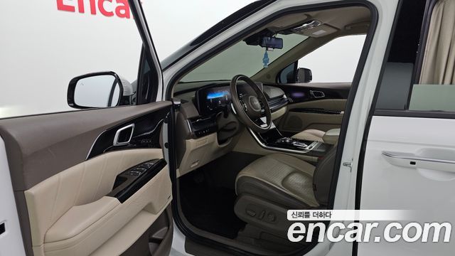 Kia Canival 2023 — photo 13
