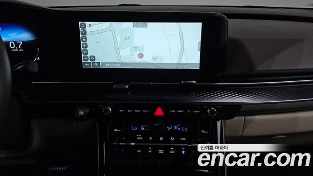 Kia Canival 2023 — photo 18