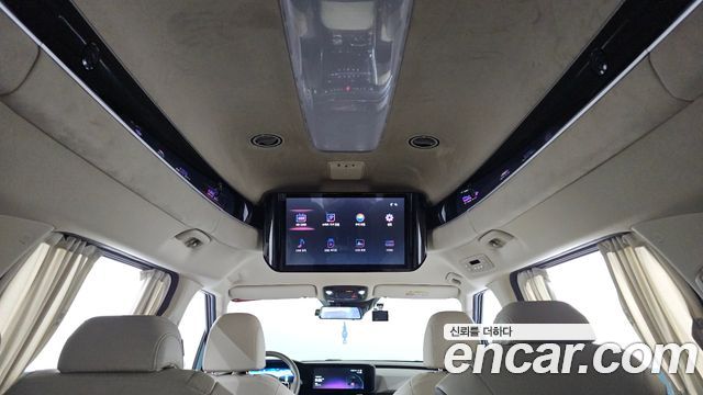 Kia Canival 2023 — photo 21