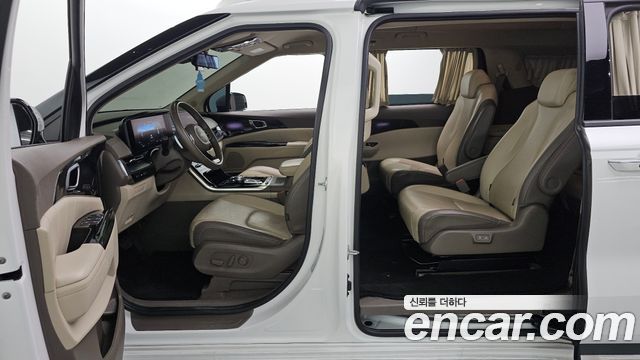 Kia Canival 2023 — photo 24