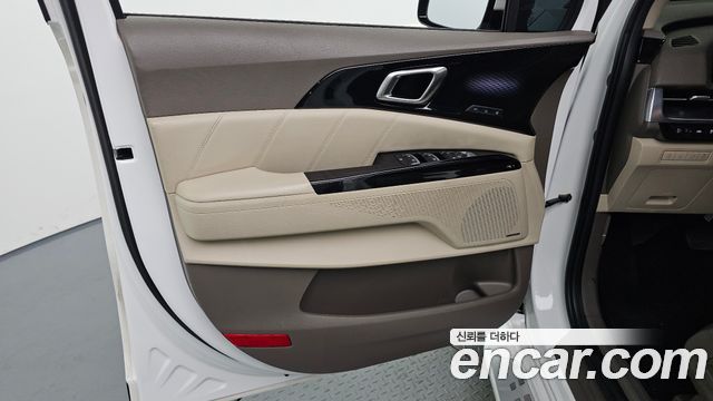 Kia Canival 2023 — photo 14