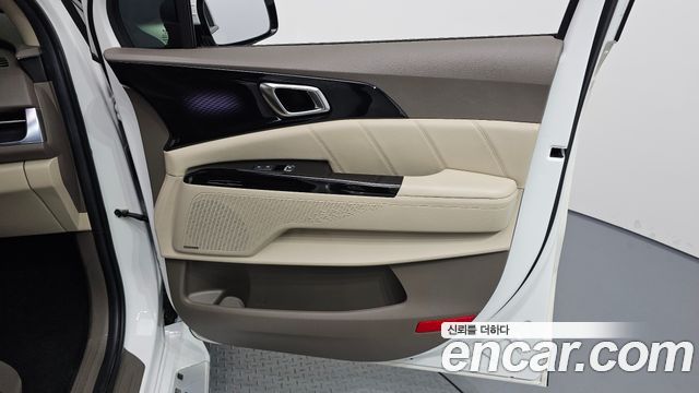 Kia Canival 2023 — photo 15