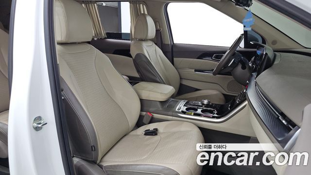 Kia Canival 2023 — photo 16