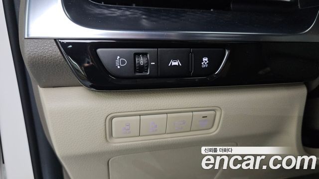 Kia Canival 2023 — photo 27