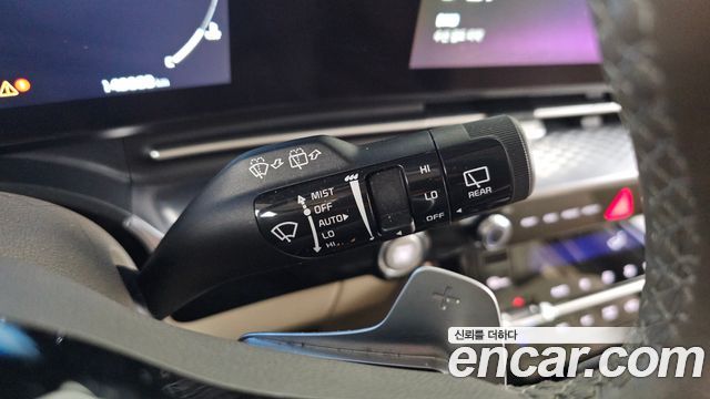 Kia Canival 2023 — photo 28
