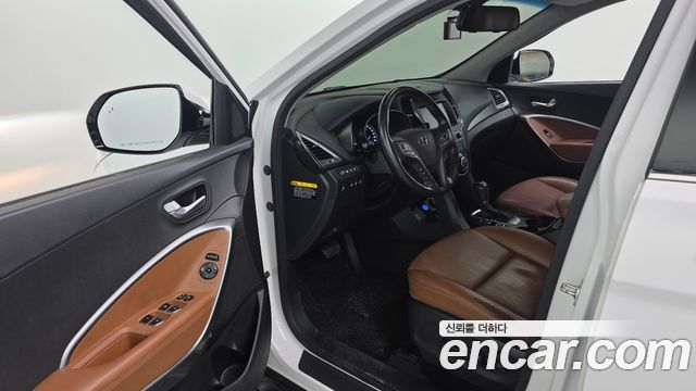 Hyundai Santafe 2018 — photo 13