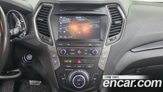 Hyundai Santafe 2018 — photo 18