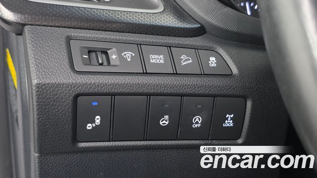 Hyundai Santafe 2018 — photo 26