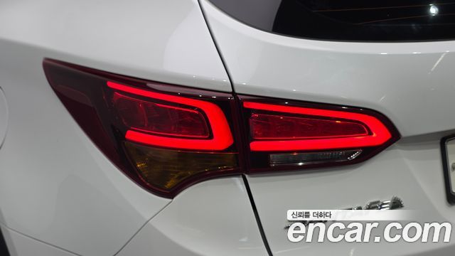 Hyundai Santafe 2018 — photo 9