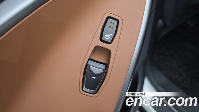 Hyundai Santafe 2018 — photo 29