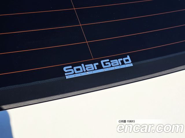 Lexus IS 2011 — photo 7
