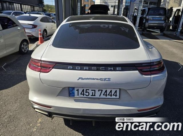 Porsche Panamera 2018 — photo 3